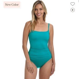 La Blanca One Piece Ruched Swimsuit NEW Sea Foam Green Women’s Size 12 UPF 50